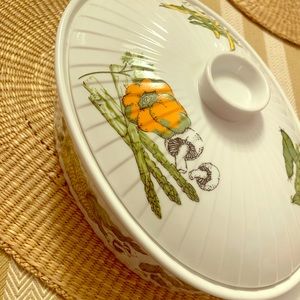 Ceramic food container